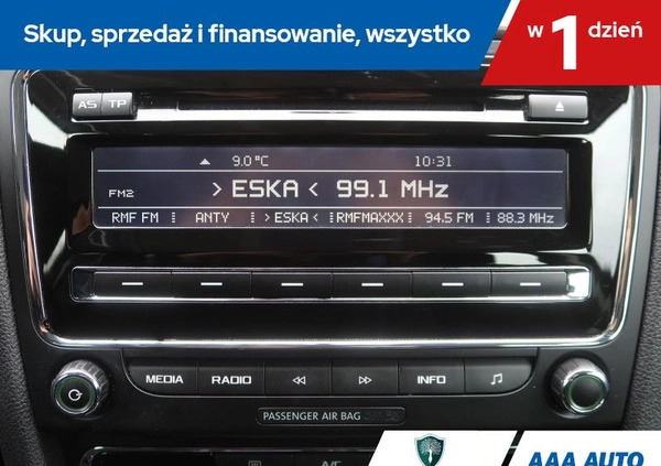 Skoda Superb cena 42000 przebieg: 134457, rok produkcji 2015 z Pruchnik małe 172